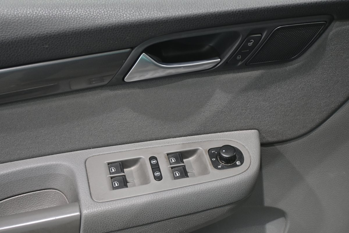 Foto Seat Alhambra 26 Foto Seat Alhambra 26