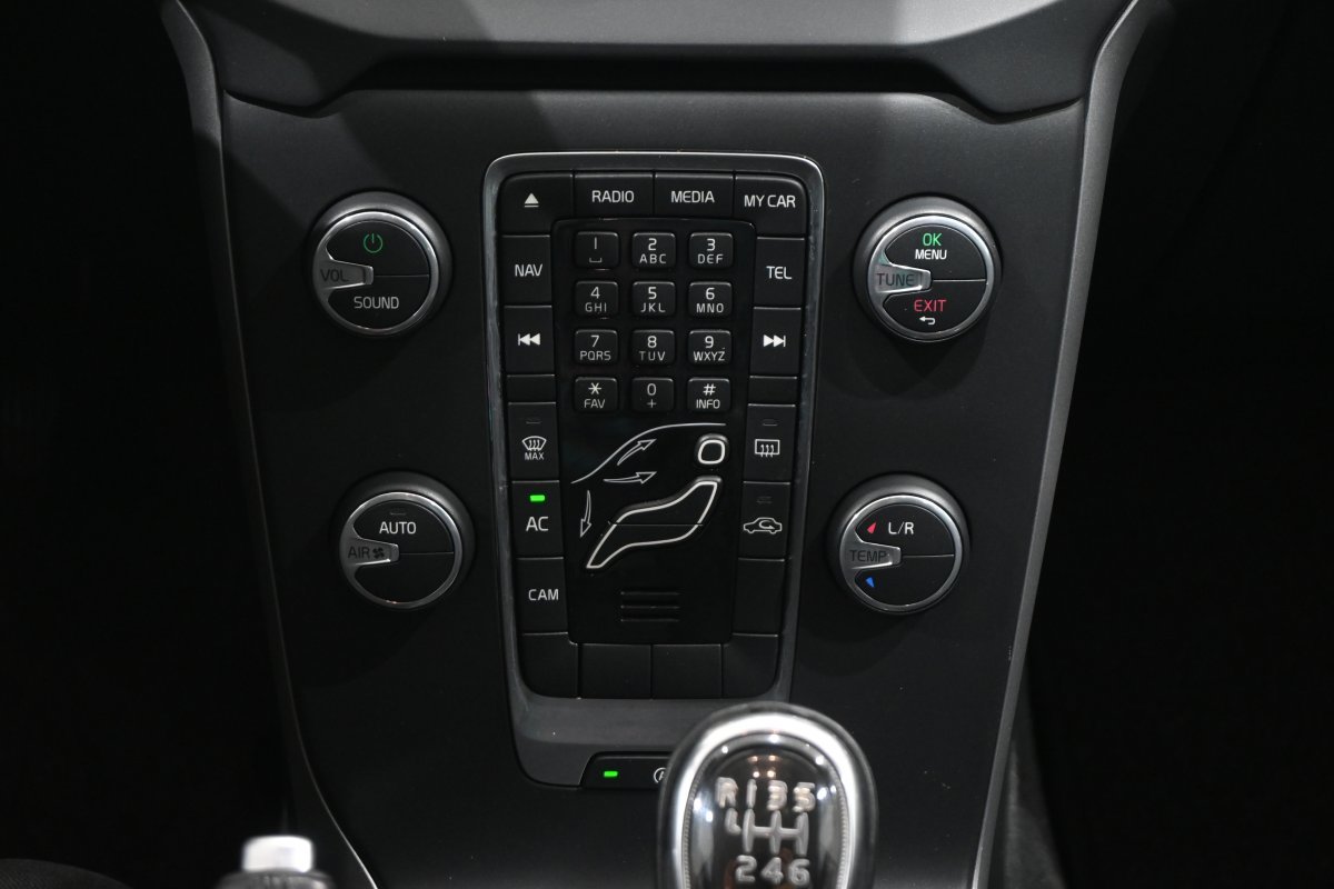 Foto Volvo V40 17 Foto Volvo V40 17