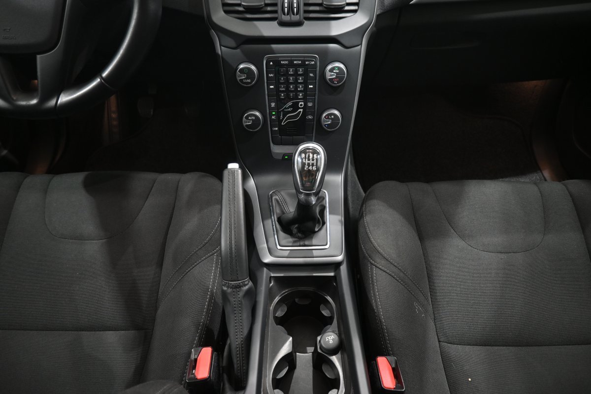 Foto Volvo V40 20 Foto Volvo V40 20