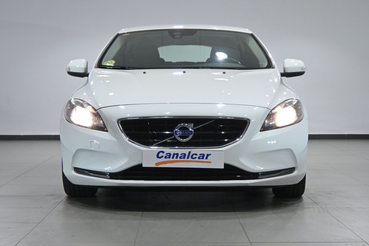 Foto Volvo V40 2 Foto Volvo V40 2