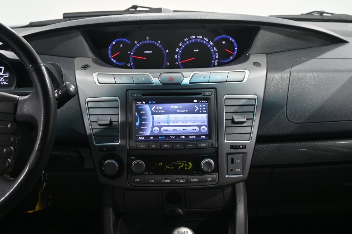 Foto SsangYong Rodius 15