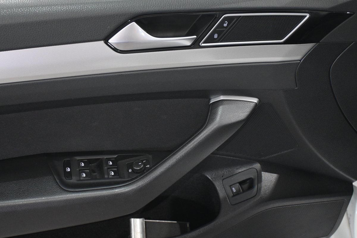 Foto Volkswagen Passat 27