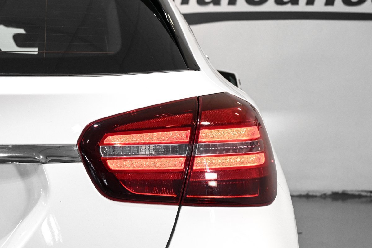 Foto Mercedes-Benz Clase GLA 10