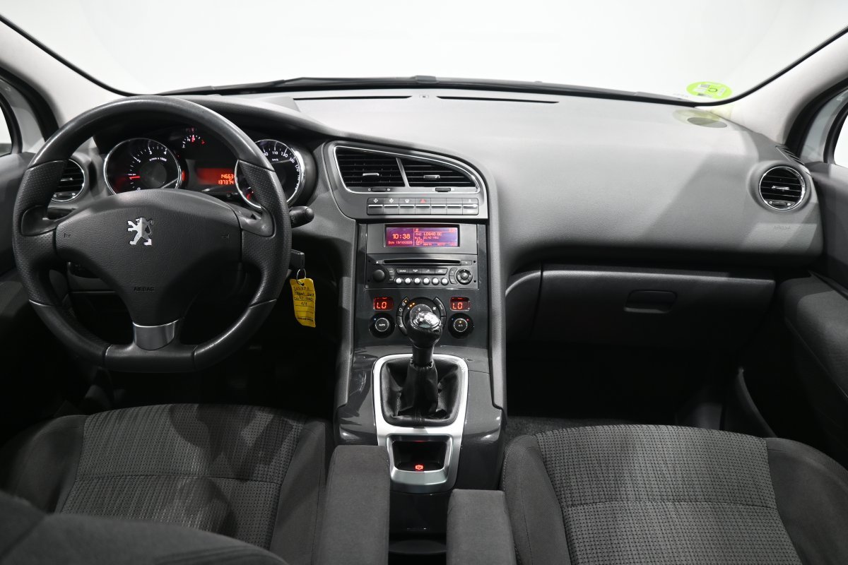 Foto Peugeot 5008 19