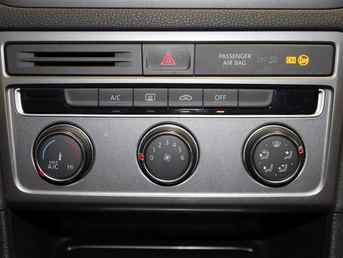 Foto Volkswagen Golf Sportsvan 18