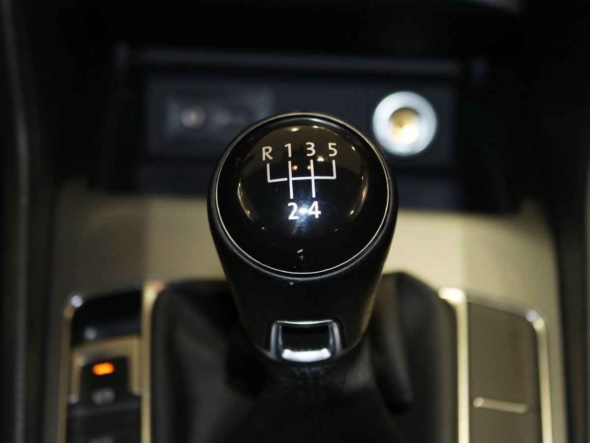 Foto Volkswagen Golf Sportsvan 21