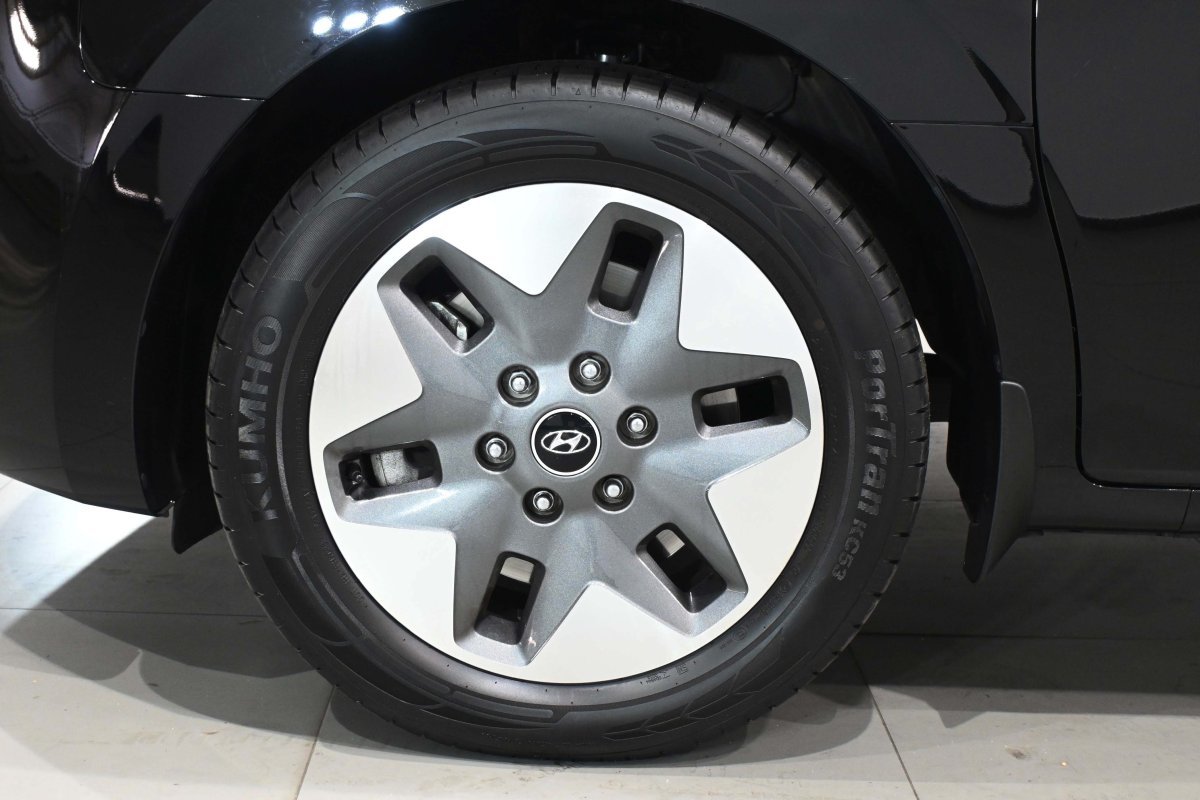 Foto Hyundai Staria 31