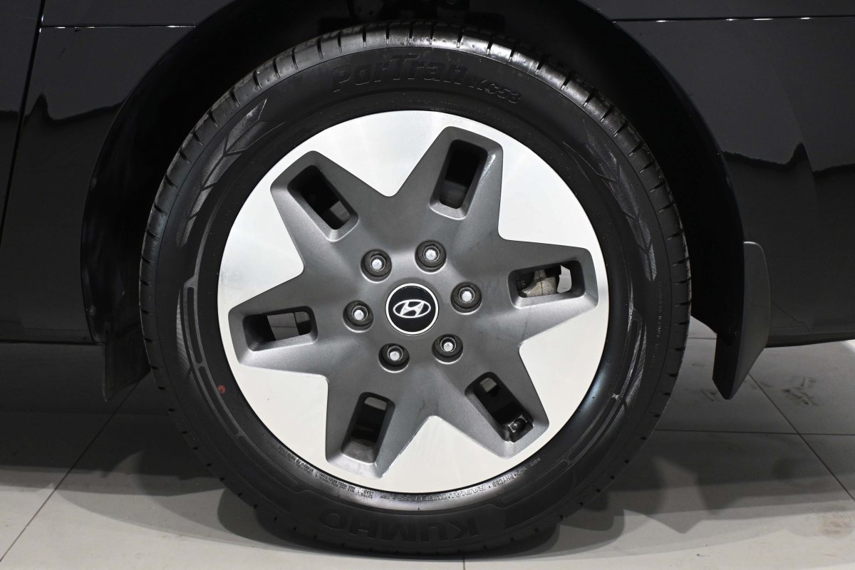 Foto Hyundai Staria 32