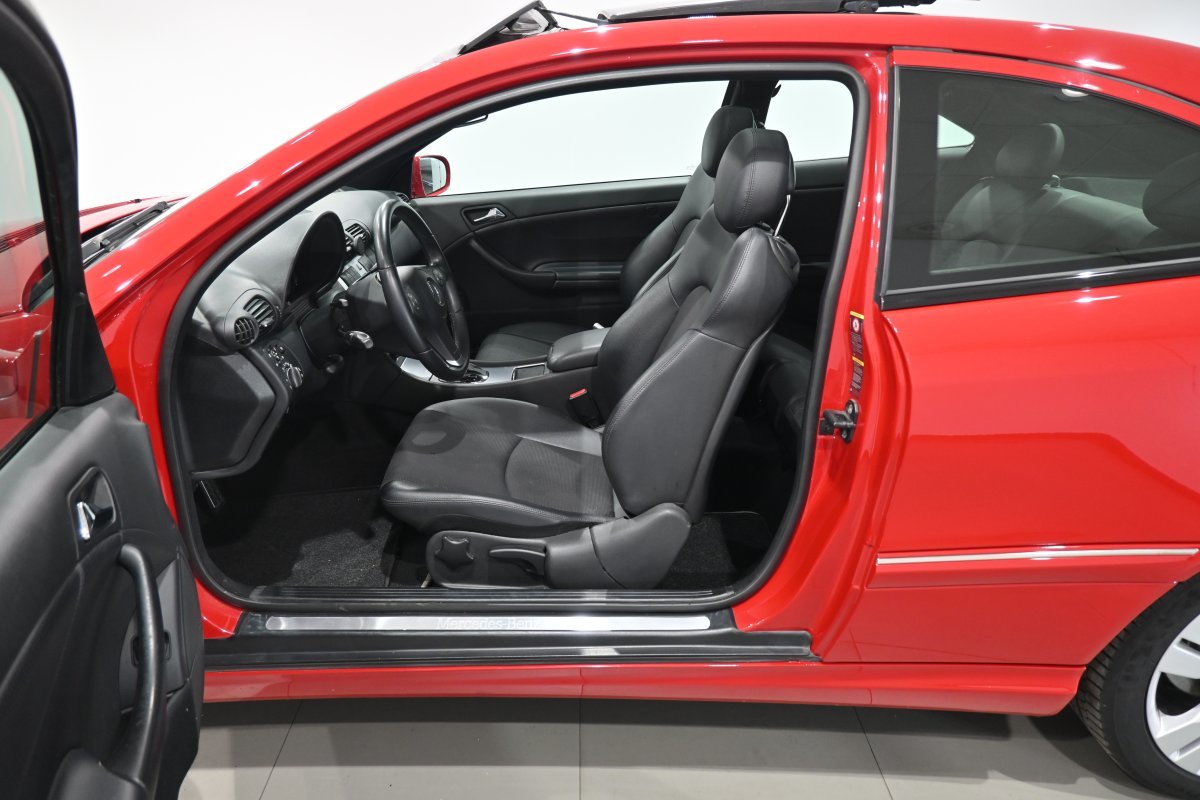 Foto Mercedes-Benz Clase CLC 10