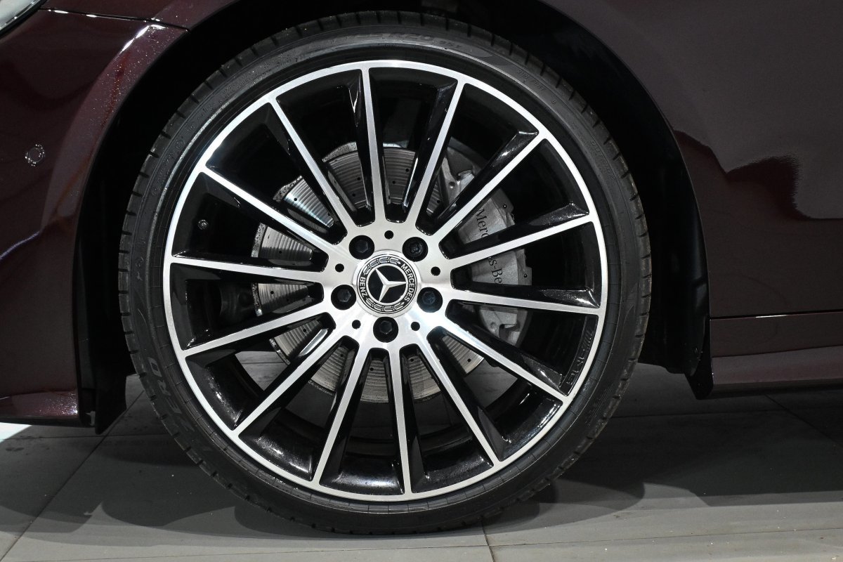 Foto Mercedes-Benz Clase E 30