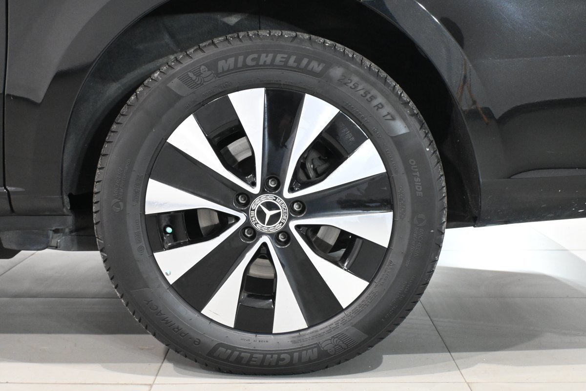 Foto Mercedes-Benz Clase V 37