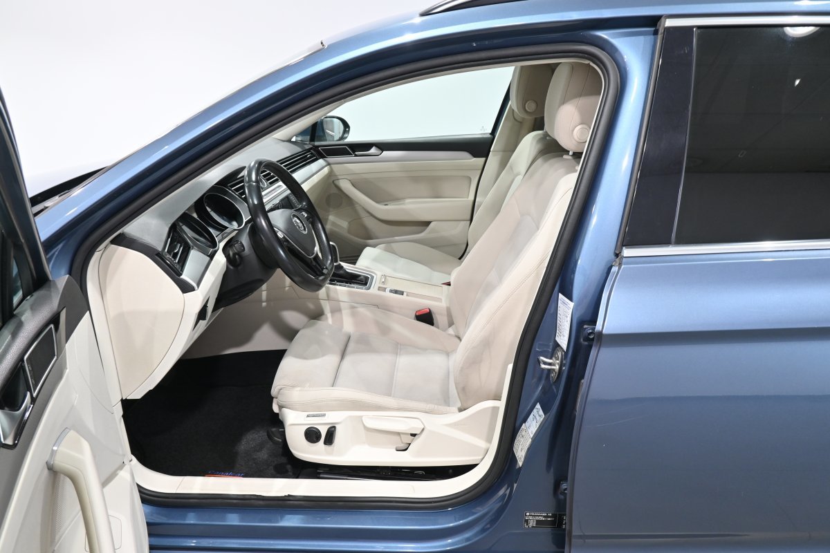 Foto Volkswagen Passat Variant 10