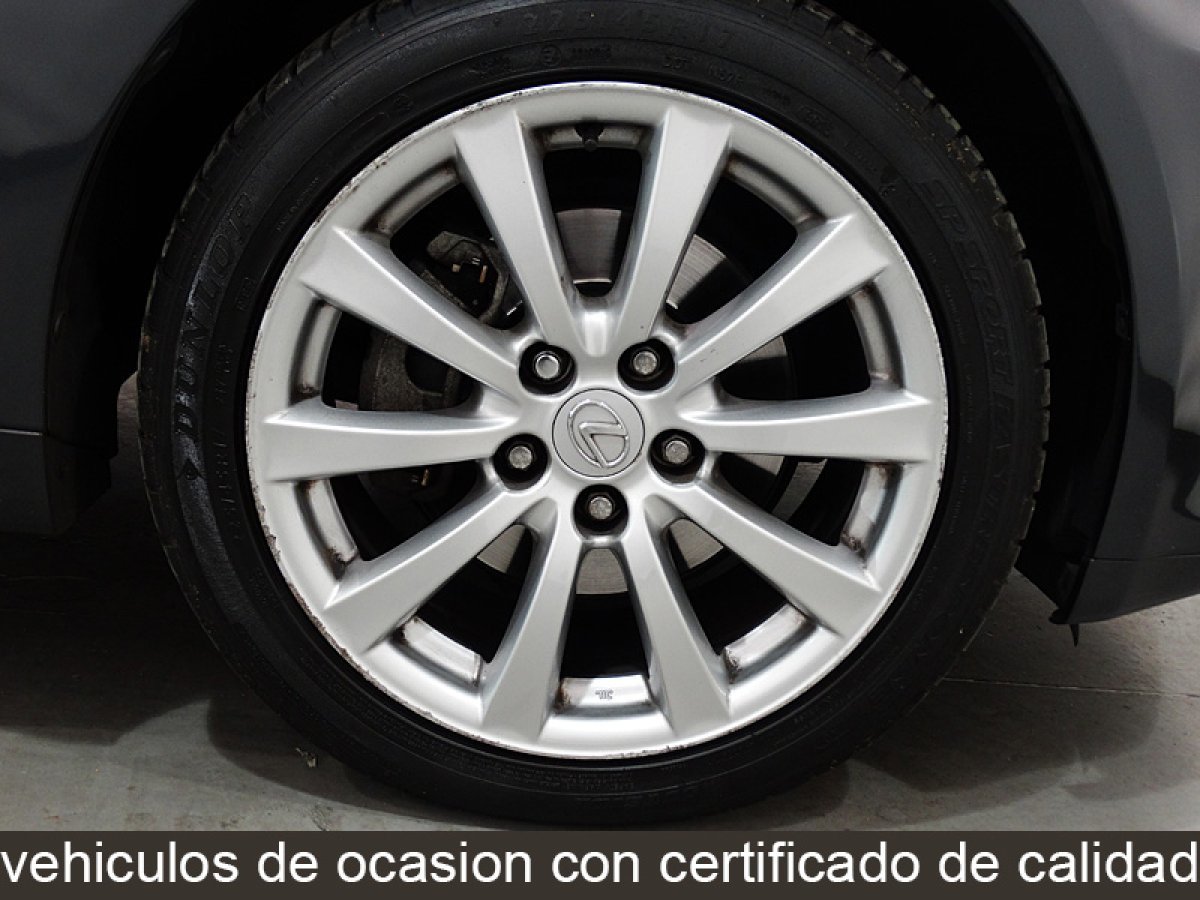 Foto Lexus IS 12