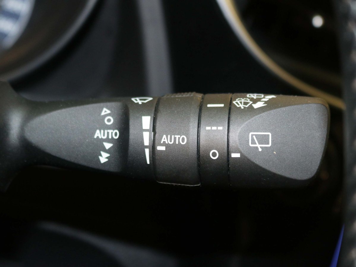 Foto Toyota Auris 35