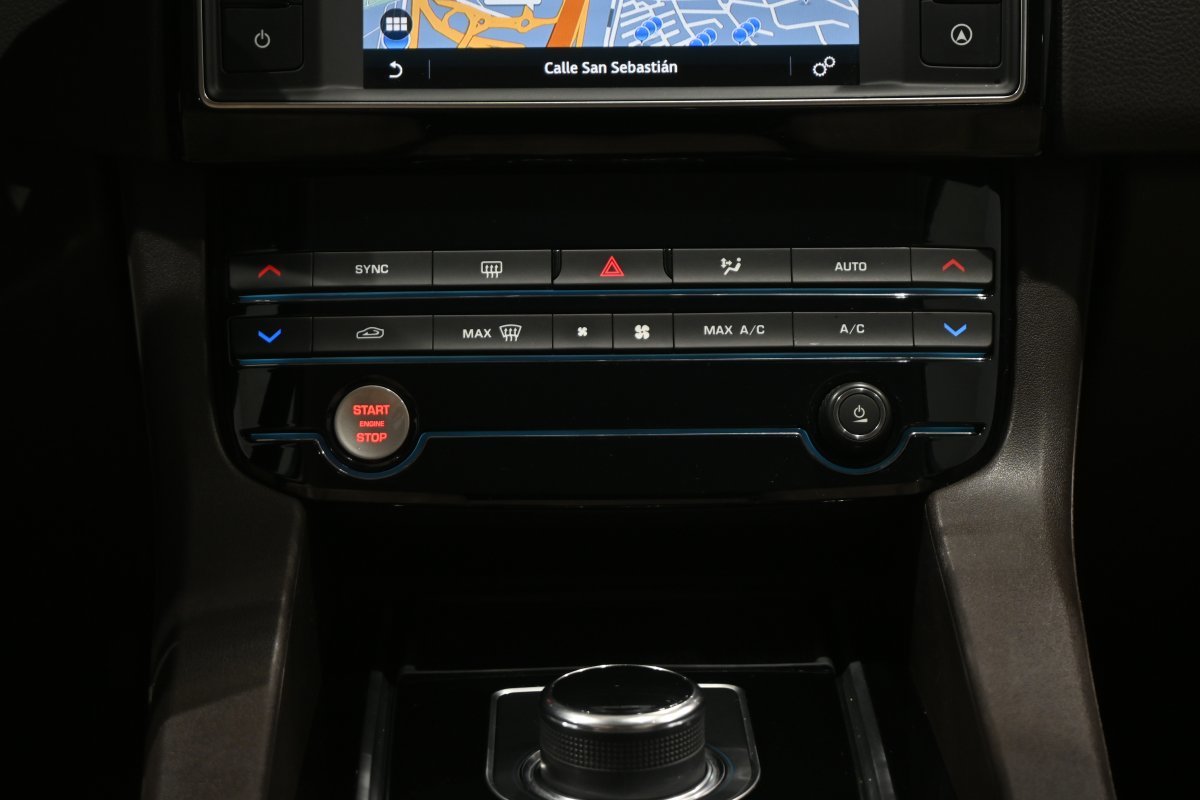 Foto Jaguar F-Pace 17