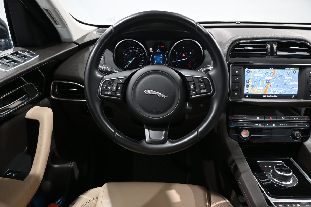 Foto Jaguar F-Pace 19