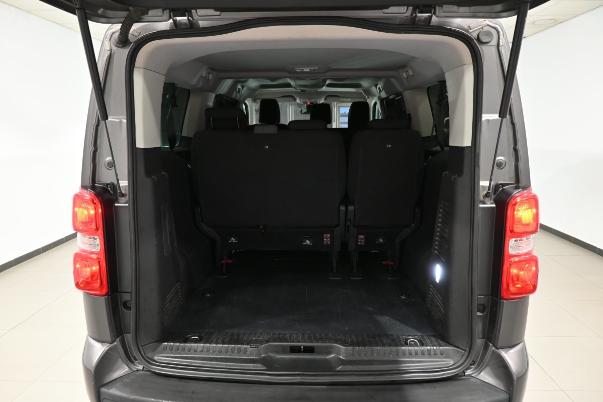 Foto Peugeot Traveller 8