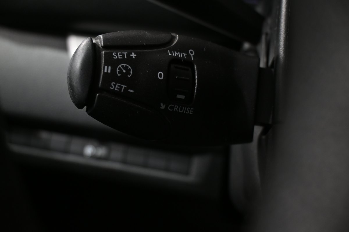 Foto Peugeot Traveller 22