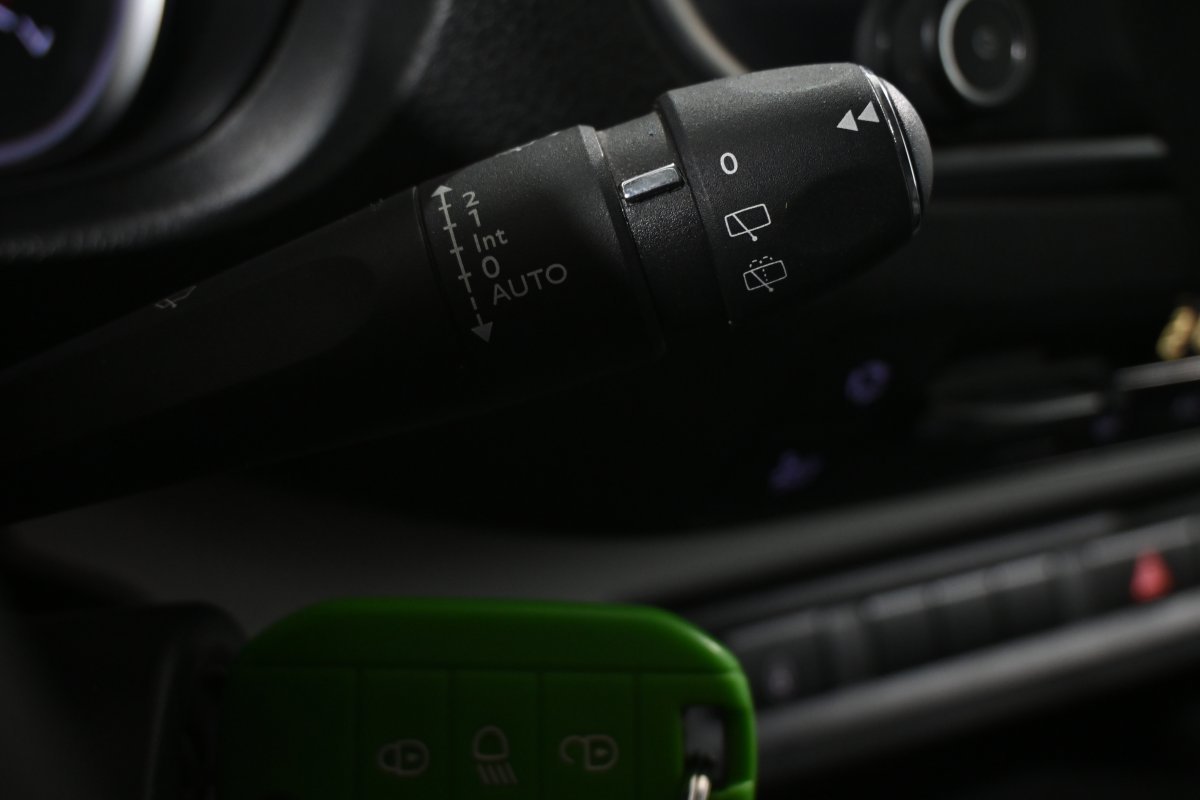 Foto Peugeot Traveller 24